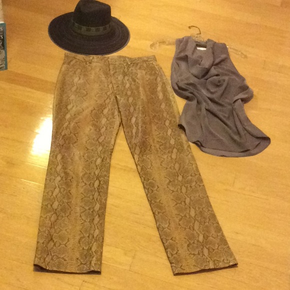 Real Clothes Pants - ☘️2/$25☘️bundle and save